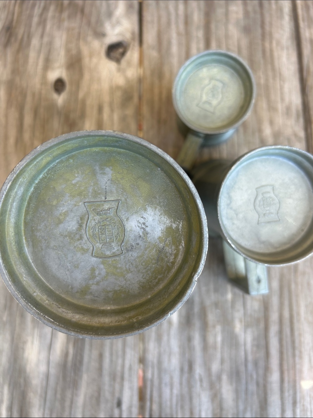 Three vintage pewter measuring jugs - Picture 6 of 7